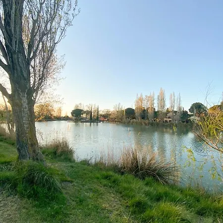 Joli 27m2 Oasis Provencale En Village En Camargue Arles