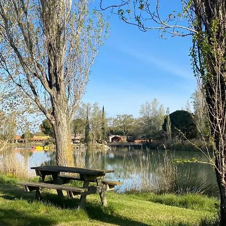 Joli 27m2 Oasis Provencale En Village En Camargue *