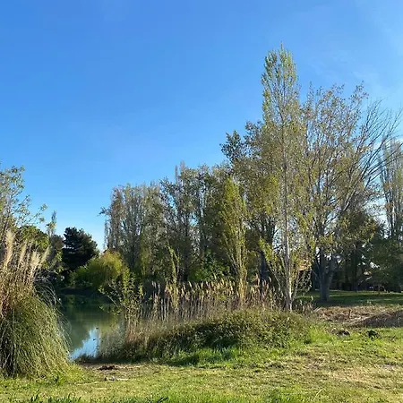 Joli 27m2 Oasis Provencale En Village En Camargue *