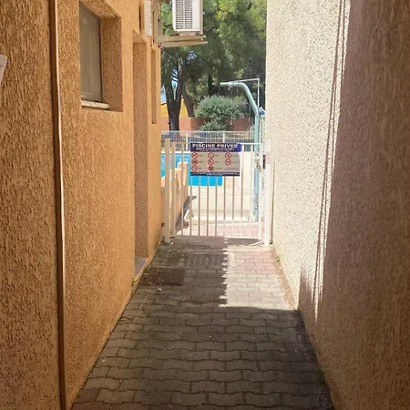 Joli 27m2 Oasis Provencale En Village En Camargue